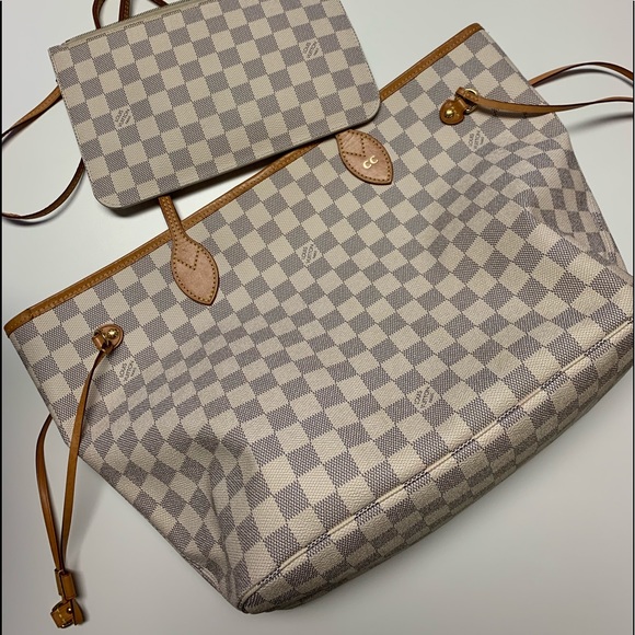 White LV Bag original,box and receipt included - Picture 2 of 3